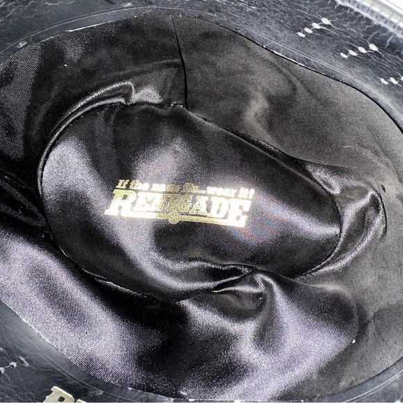 Renegade duster in light gray. 3X Fur blend. 21.5” inner circumference. EUC - Picture 5 of 8